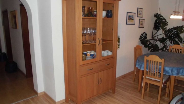 Rückzugsort über den Dächern – Gemütliche 3,5 Zimmer mit Balkon (Niefern-Vorort)