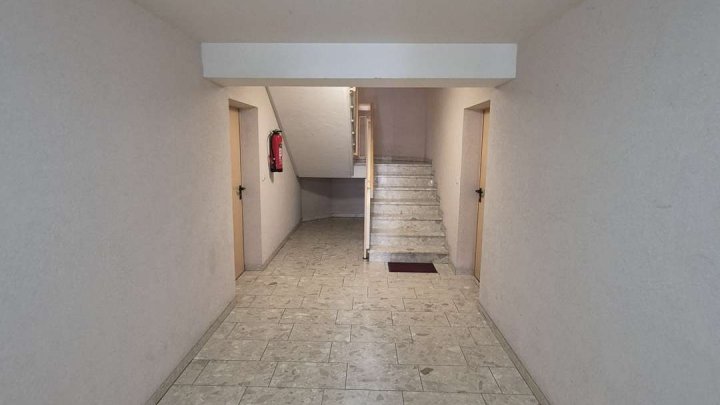 Rückzugsort über den Dächern – Gemütliche 3,5 Zimmer mit Balkon (Niefern-Vorort)