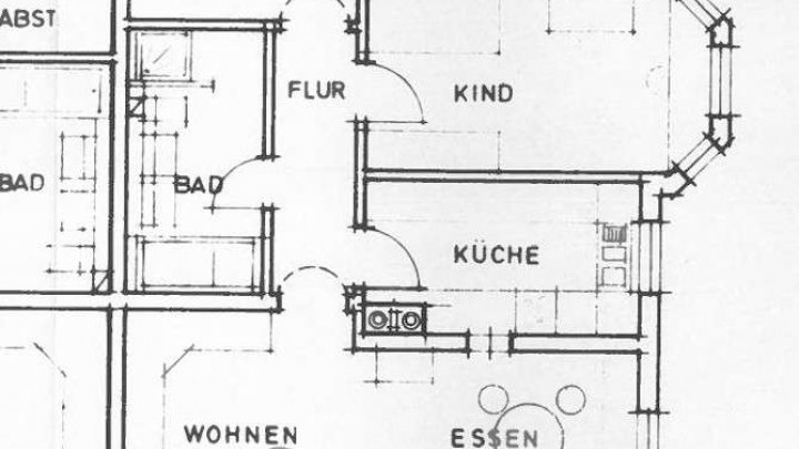 Rückzugsort über den Dächern – Gemütliche 3,5 Zimmer mit Balkon (Niefern-Vorort)