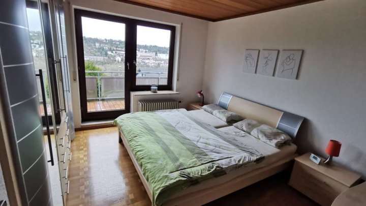 Gemütliche 2-Zimmer-Mietwohnung in Aussichtslage