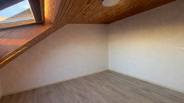 Schöne 3- Zimmer Wohnung oder Top- Kapitalanlage mit 3-Zimmer-WG-Potenzial & zusätzlicher Stellplatz
