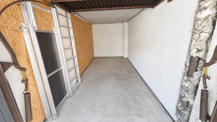 Gewerbe oder Wohnen – 119 m² EG, 8 Parkplätze, bis 8 % Rendite im Sanierungsgebiet