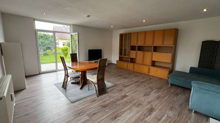 Zu vermieten: 1-Zimmer-Wohnung mit Terrasse