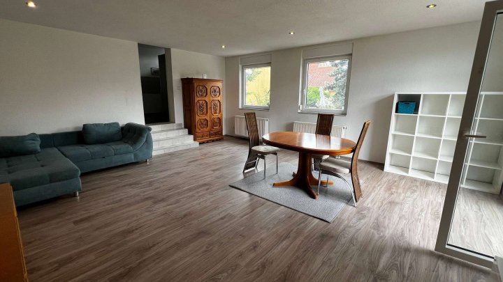 Zu vermieten: 1-Zimmer-Wohnung mit Terrasse