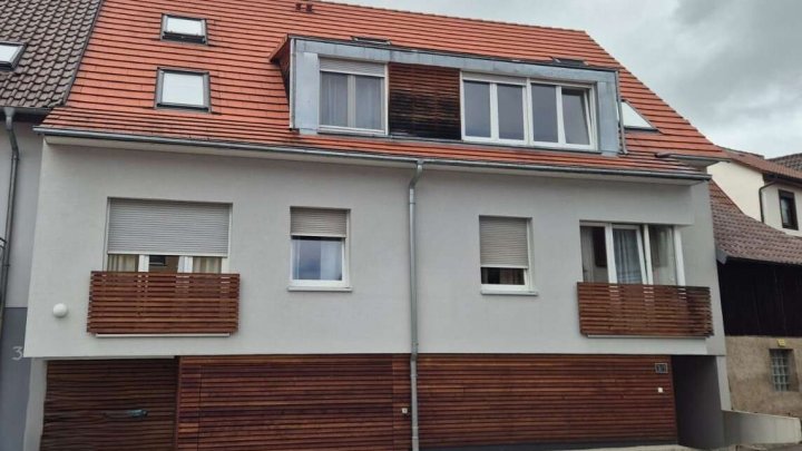 Soll es etwas Besonderes sein? 4-Zimmer Maisonette-Wohnung in Remchingen-Singen!