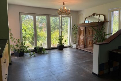 Bodentiefe Fenster im Esszimmer