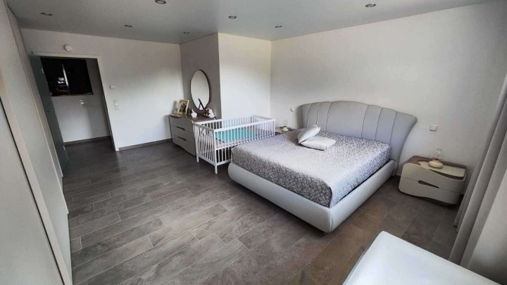 ***Exclusive Wohneinheit mit Garage und Stellplatz***