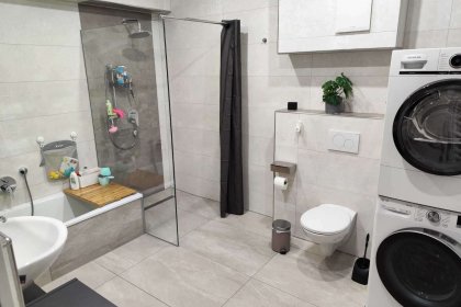 Badezimmer 1