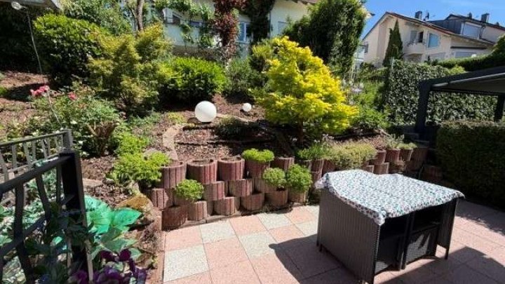 Gepflegtes Haus mit bis zu 4 Schlafzimmern - ab € 1.675,- mtl. Finanzierungsrate *