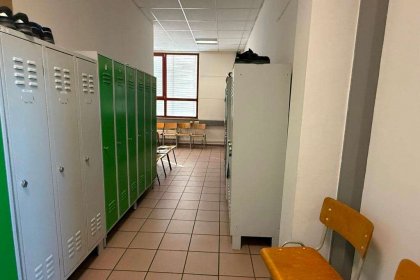 Wasch - und Umkleideraum 1. OG Büro- & Produktionsgebäude (GR 19)