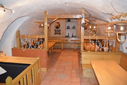 Schankraum im Keller2