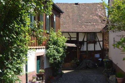Hof Blick zur Scheune