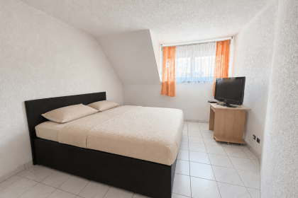 OG: Schlafzimmer 1