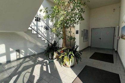 Eingangsbereich Büro- & Produktionsgebäude (GR 2)