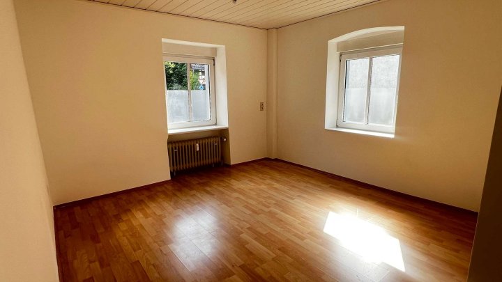 Gemütliche 2-Zimmer-Wohnung mit Garage in Ispringen zu vermieten!