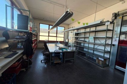 Arbeitsbereich 1. OG Büro- & Produktionsgebäude (GR 25)