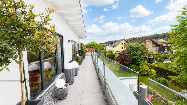 Penthouse-Traum in absoluter Ruhelage – 151 m² Wohnen, 126 m² Himmel und Blick bis zu den Vogesen