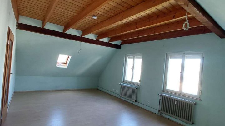 3,5 Zim. DG-Wohnung mit besonderem Charme zu verkaufen!