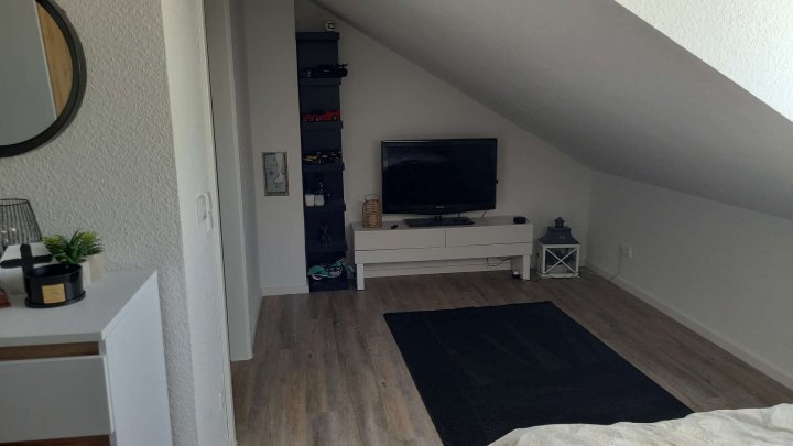 Zentral gelegenes Reihenendhaus in Bad Wildbad/Calmbach mit Carport und Garten