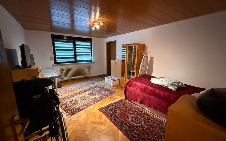 Zimmer 1 EG