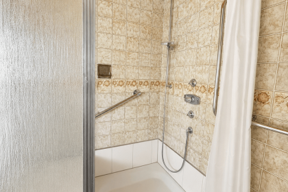 OG: Bad 2 Dusche