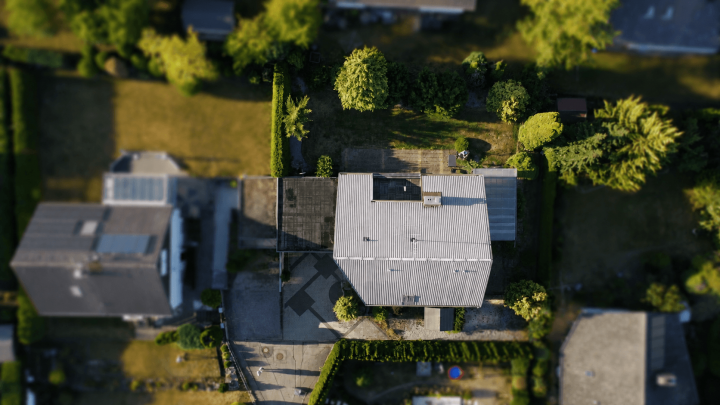 Villenflair und Ruhe pur – Einfamilienhaus mit Traumgarten in guter Lage von Engelsbrand-Salmbach