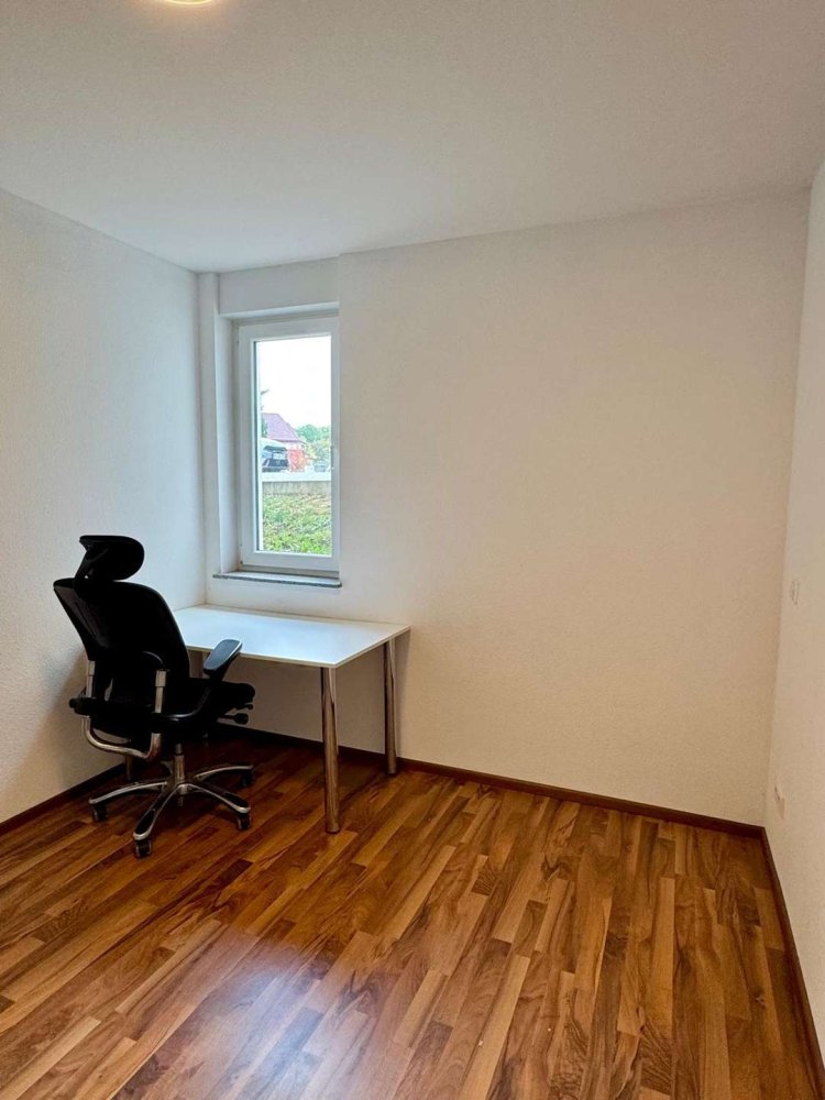 Moderne 3-Zimmer-Wohnung mit Terrasse, Einbauküche und Tiefgaragenstellplatz - Foto 3