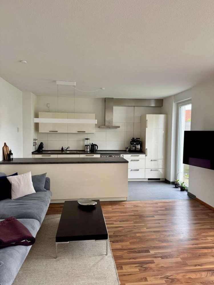 Moderne 3-Zimmer-Wohnung mit Terrasse, Einbauküche und Tiefgaragenstellplatz - Foto 1