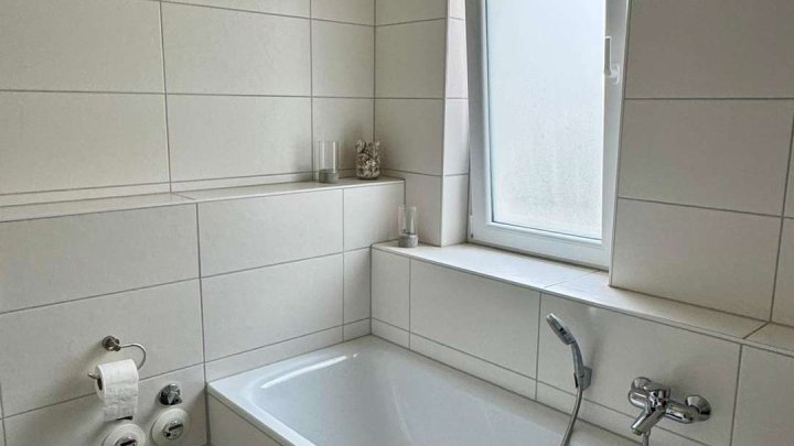 Moderne 3-Zimmer-Wohnung mit Terrasse, Einbauküche und Tiefgaragenstellplatz