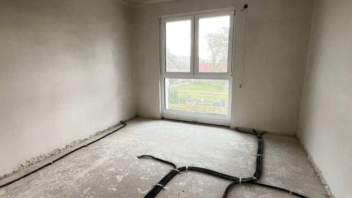 Ihr Zuhause. Ihr Stil.  – Reihenhaus zum Selbstausbau oder Fertigstellenlassen in Kleinvillars