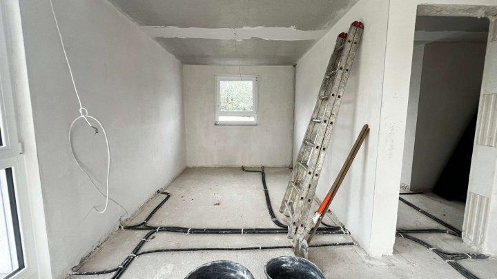 Ihr Zuhause. Ihr Stil.  – Reihenhaus zum Selbstausbau oder Fertigstellenlassen in Kleinvillars
