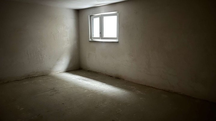 Ihr Zuhause. Ihr Stil.  – Reihenhaus zum Selbstausbau oder Fertigstellenlassen in Kleinvillars