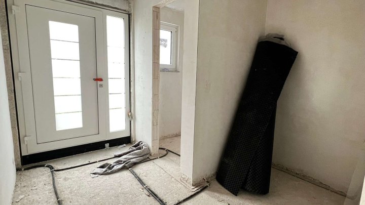 Ihr Zuhause. Ihr Stil.  – Reihenmittelhaus zum Selbstausbau oder Fertigstellenlassen in Kleinvillars