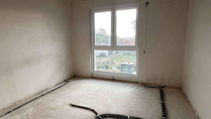 Ihr Zuhause. Ihr Stil.  – Reihenmittelhaus zum Selbstausbau oder Fertigstellenlassen in Kleinvillars