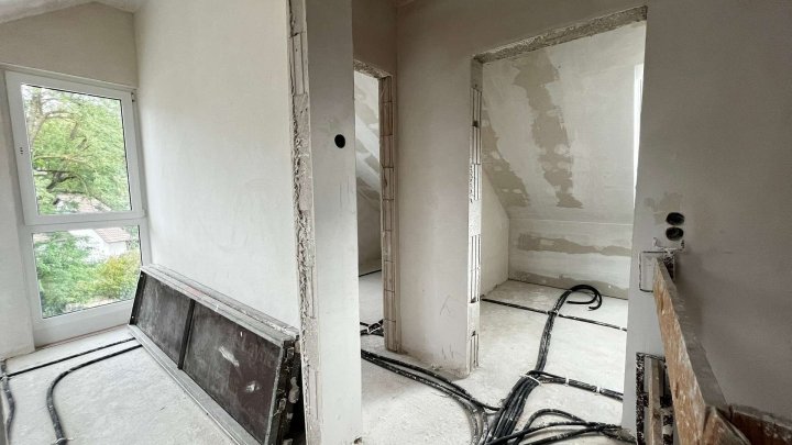 Ihr Zuhause. Ihr Stil.  – Reihenendhaus zum Selbstausbau oder Fertigstellenlassen in Kleinvillars