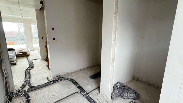 Ihr Zuhause. Ihr Stil.  – Reihenendhaus zum Selbstausbau oder Fertigstellenlassen in Kleinvillars