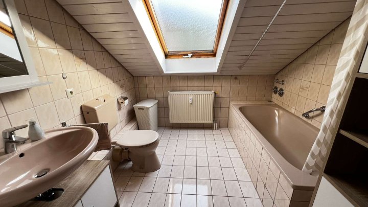 Klein, fein und möbliert – Ihr neues Zuhause in Niefern