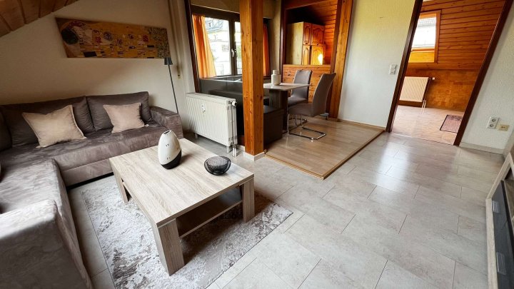Klein, fein und möbliert – Ihr neues Zuhause in Niefern