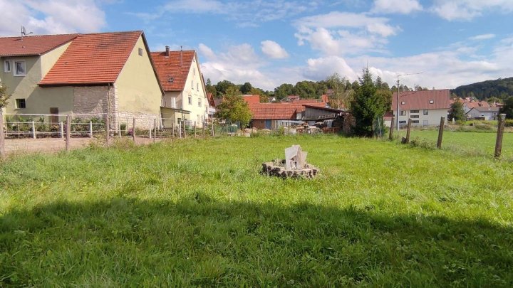 großzügiges Grundstück für Ihre Familie * grün, ebenerdig, rechteckig