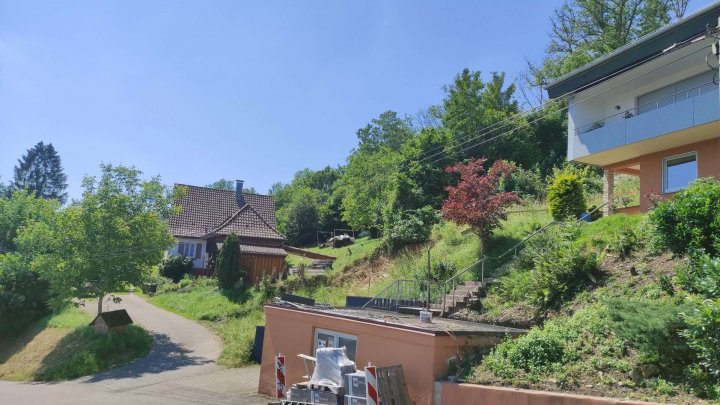 Bauplatz mit bestehender Baugenehmigung - Ortsteil: Königsbach