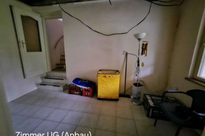 Aufgang zum OG Haupthaus