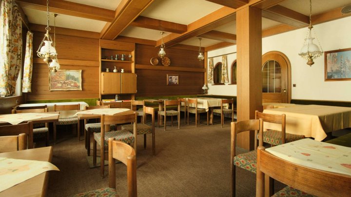 Großes, schönes Haus mit Blick auf die Schwarzwaldberge im Heidelbeerdorf Enzklösterle