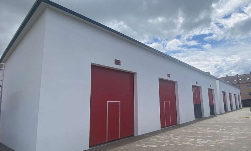 Gewerbehalle mit 52 qm - Lagerhalle - Boot - Oldtimer - Platz - Werkstatt - Platz für Ihre Ideen