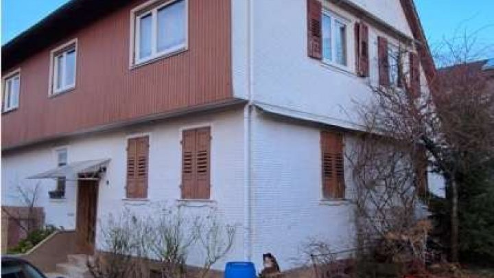 Perfekt für Heimwerker - Einfamilienhaus mit großem Anbau - und Garten mit Baufenster