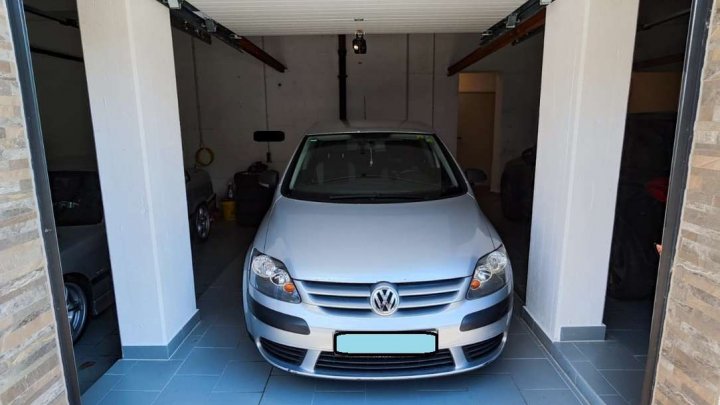 ***Exclusive Wohneinheit mit Garage und Stellplatz***