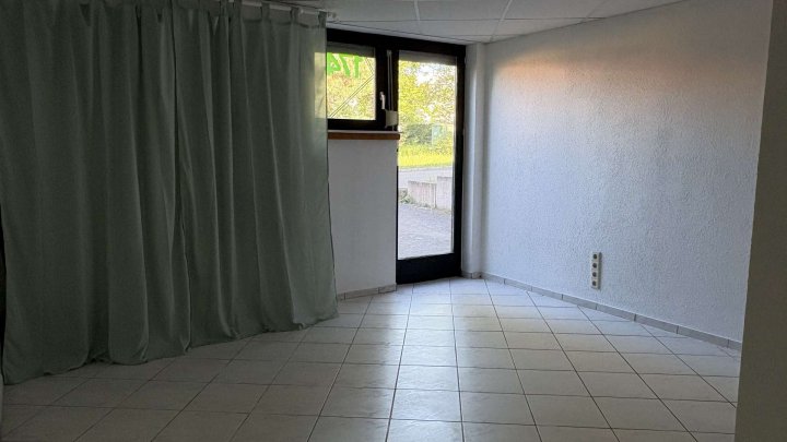 1-Fam Haus mit Einliegerwohnung * Naturnah wohnen mit Platz für die ganze Familie + Pflegekraft
