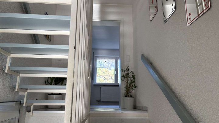 1-Fam Haus mit Einliegerwohnung * Naturnah wohnen mit Platz für die ganze Familie + Pflegekraft