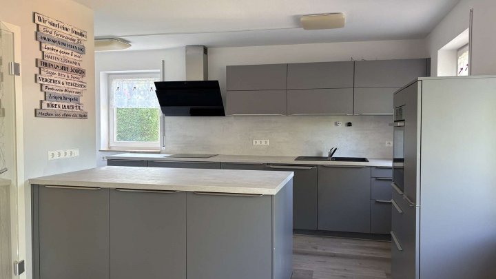 1-Fam Haus mit Einliegerwohnung * Naturnah wohnen mit Platz für die ganze Familie + Pflegekraft