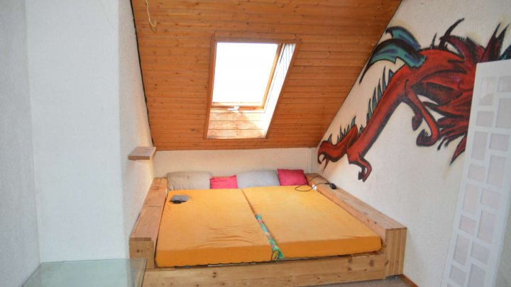 Platz für die ganze Familie !-Doppelhaushälfte -Doppelgarage-2mal Garten- Terrasse und vieles mehr!