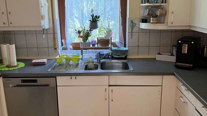 Platz für die ganze Familie !-Doppelhaushälfte -Doppelgarage-2mal Garten- Terrasse und vieles mehr!